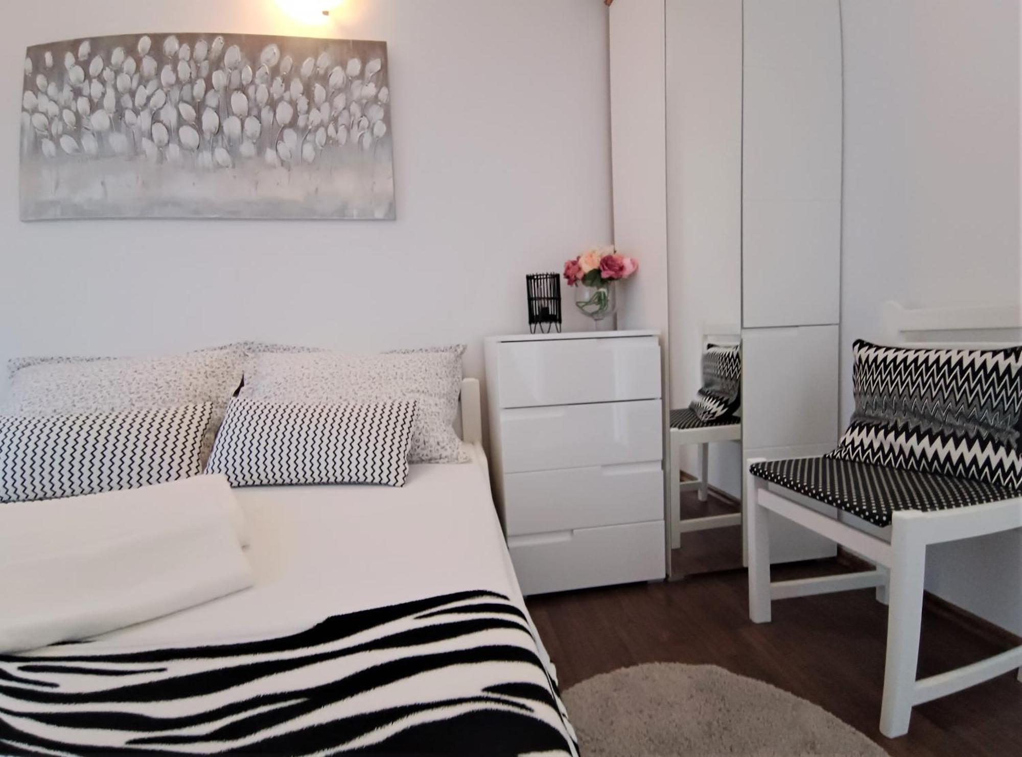 Apartments Vuleta Đảo Pag Ngoại thất bức ảnh